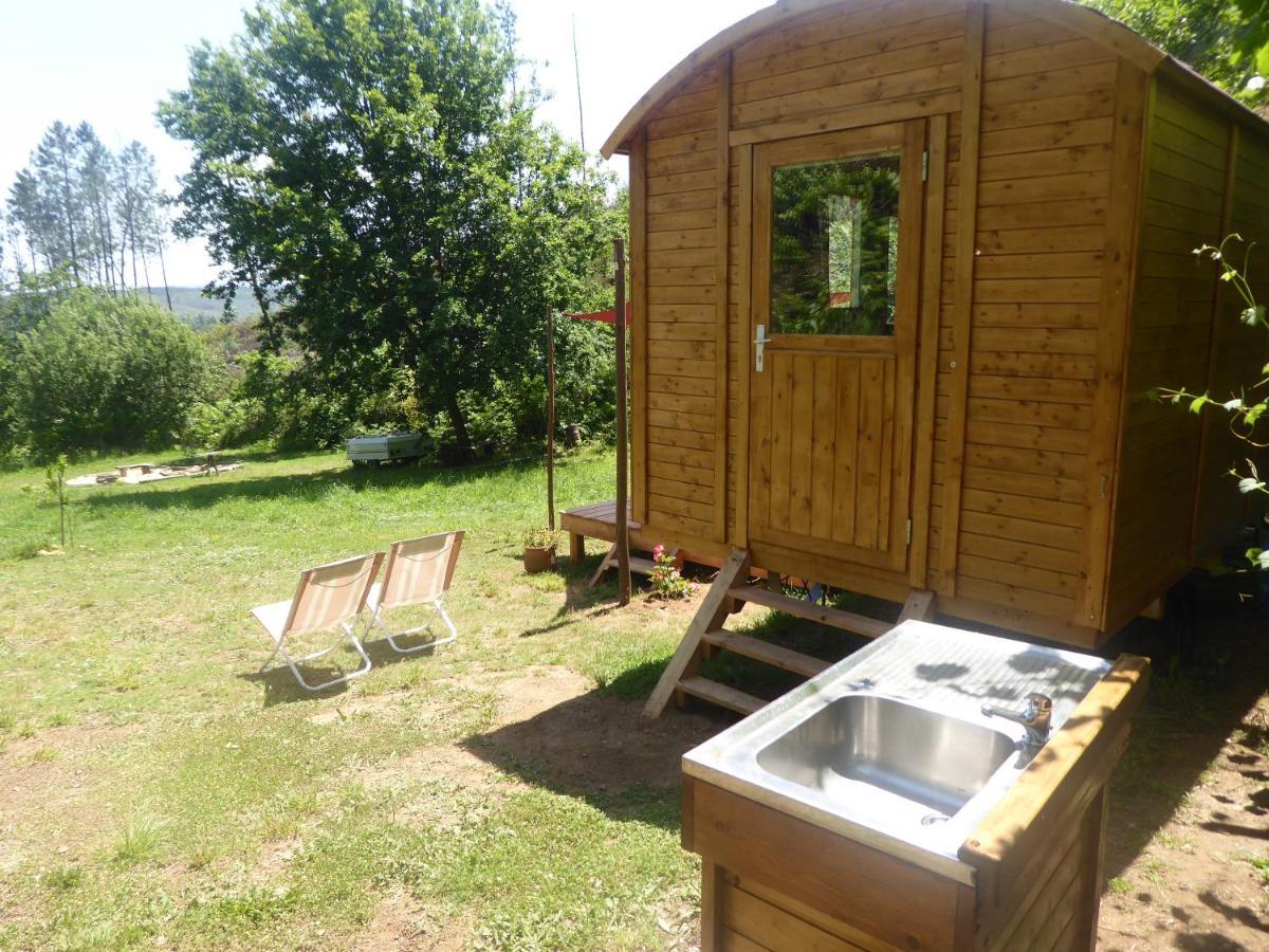 Rosa The Cosy Cabin - Gypsy Wagon - Shepherds Hut, River Views Off-Grid Eco Living Vila Pedrogao Grande Exterior foto