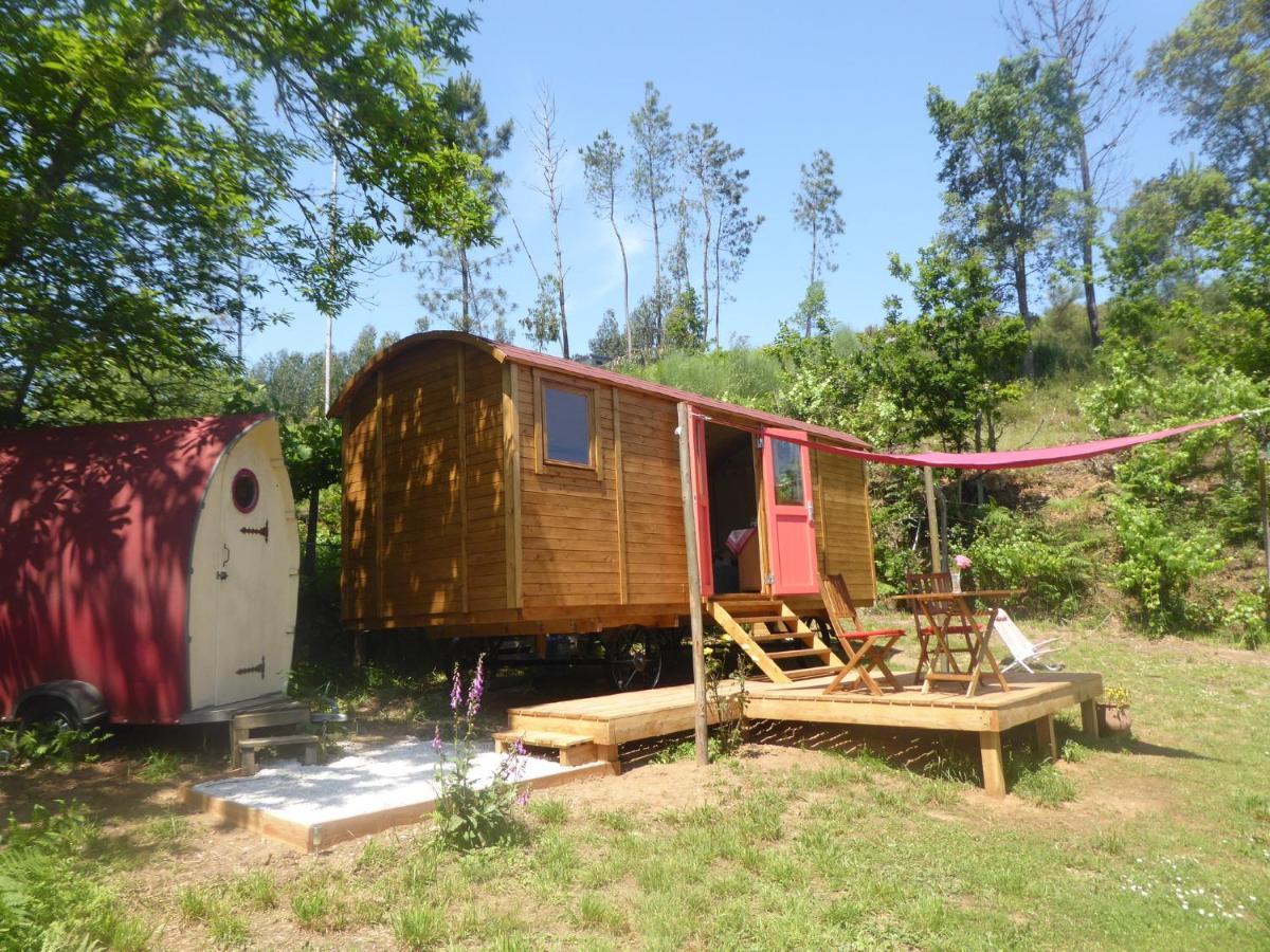 Rosa The Cosy Cabin - Gypsy Wagon - Shepherds Hut, River Views Off-Grid Eco Living Pedrogao Grande Exterior foto