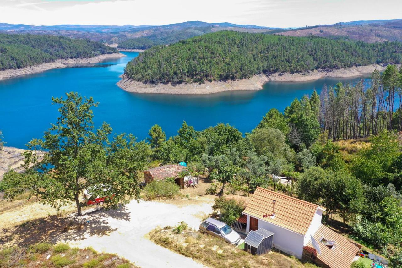 Rosa The Cosy Cabin - Gypsy Wagon - Shepherds Hut, River Views Off-Grid Eco Living Vila Pedrogao Grande Exterior foto